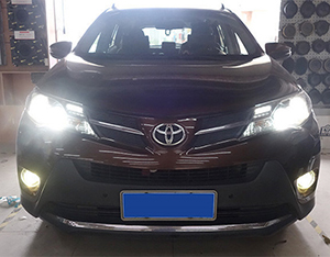 RAV4改灯，丰田荣放车灯改装阿帕2plus套装+雾灯双光透镜